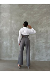 Aec Prive çizgili kadın gömlek palazzo takım, şık gri pantolon ve üst ile modern bir görünüm sunuyor