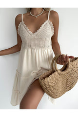 Aec Prive ekru ajurlu keten elbise, dantel detaylı yazlık bahar kıyafeti ile doğal dokulu çanta