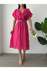 Aec Prive kadın ayrobin uzun elbise, belinde kemer ile şık görünüm sunuyor.