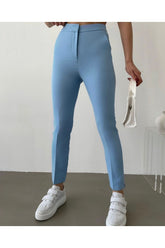 Aec Prive kadın beli lastikli kumaş pantolon, mavi rengi ve modern kesimi ile şık bir görünüm sunuyor