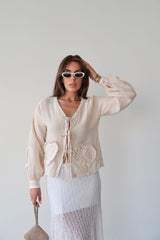 Aec Prive kadın müslin kimono gömlek, kalp detaylarıyla şık bir yaz stili sunar