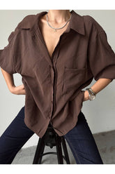 Aec Prive kadın oversize gömlek, şık kahverengi rengiyle rahat bir görünüm sunar