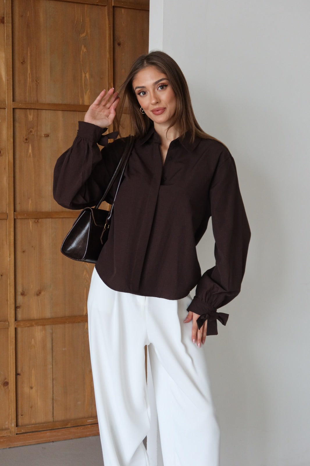 Aec Prive Women's Basic Elegant Shirt with Sleeve Details