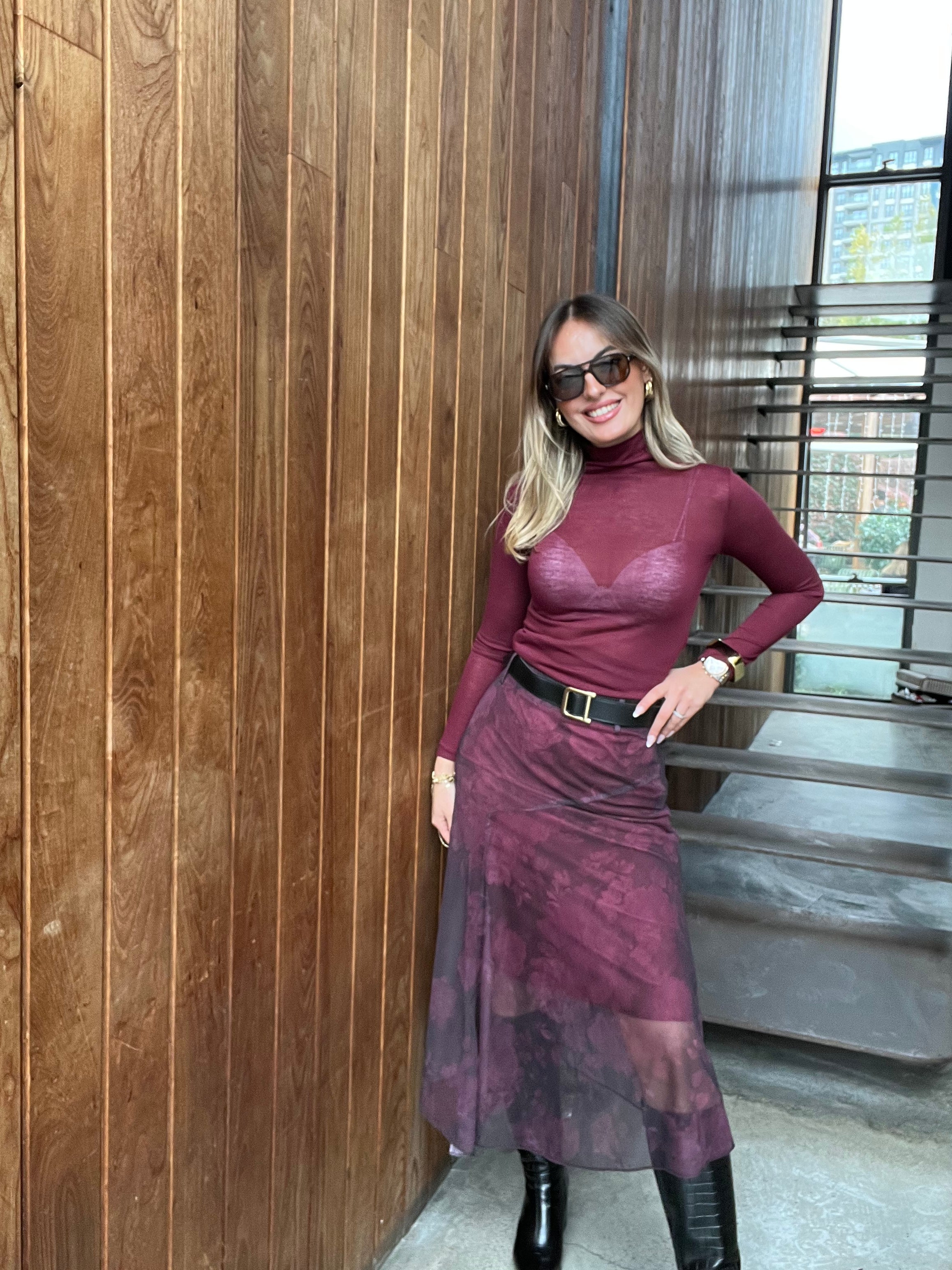 Aec Private Women's Elegant Burgundy Skirt