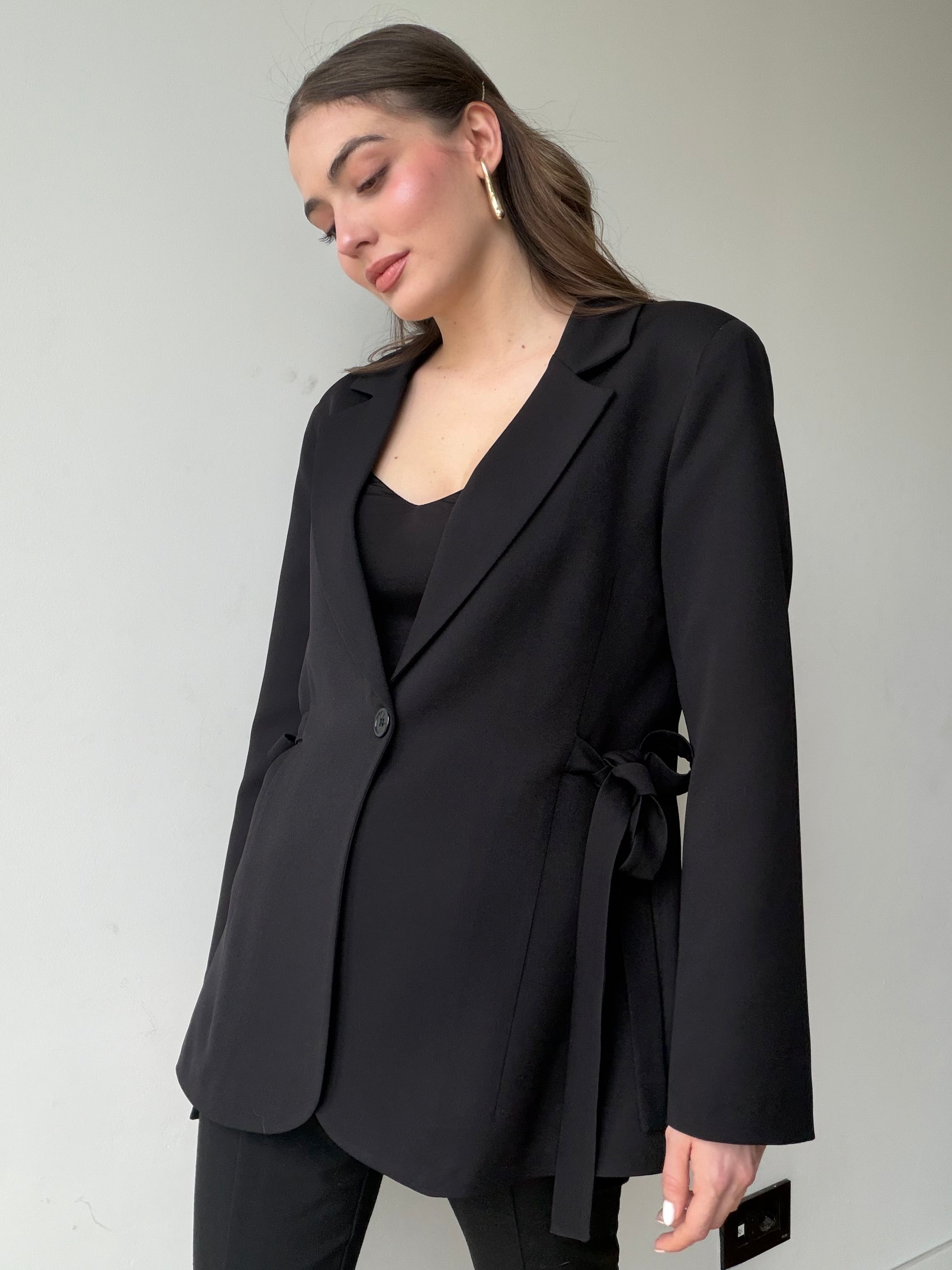 Aec Prive Women's Premium Quality Stylish Jacket with a Slimming Waist