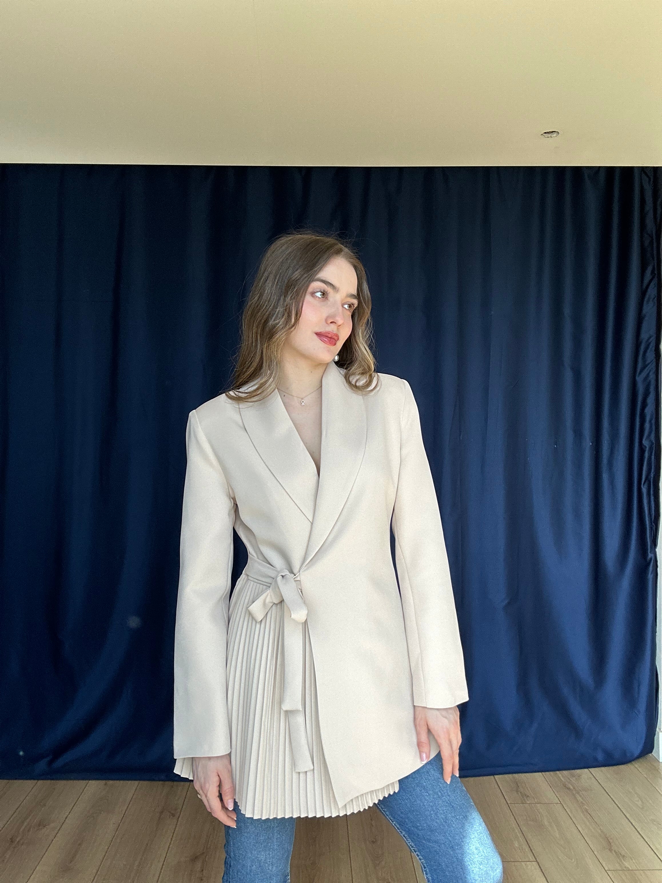 Aec Prive Kadın Couture Pilise Detaylı Özel Tasarım Ceket – 566100