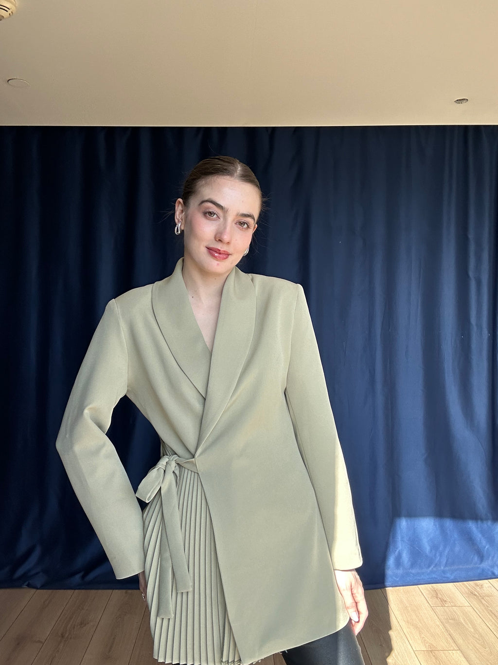 Aec Prive Kadın Couture Pilise Detaylı Özel Tasarım Ceket – 566100