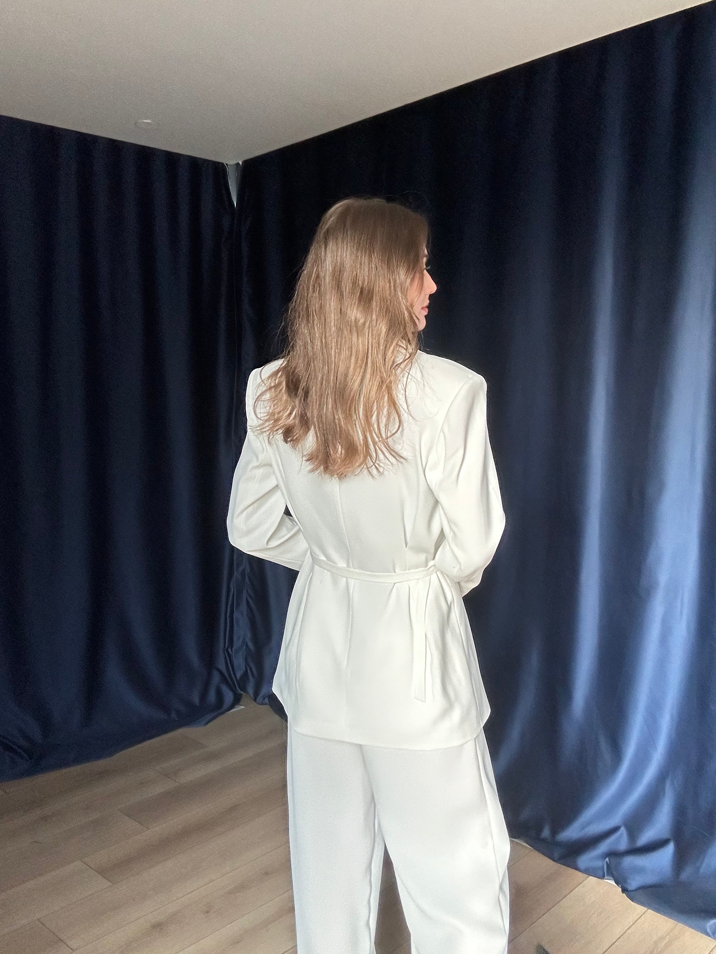 Aec Prive Women's Luxury Couture Waist-Slimming Jacket and Pants Set -4888