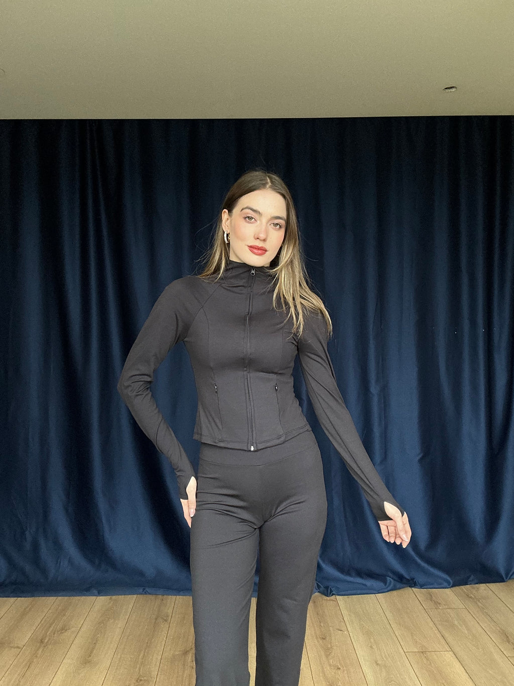 Aec Prive Kadın Bir Beden Küçük Gösteren FitLine Zip Detaylı Takım -43545