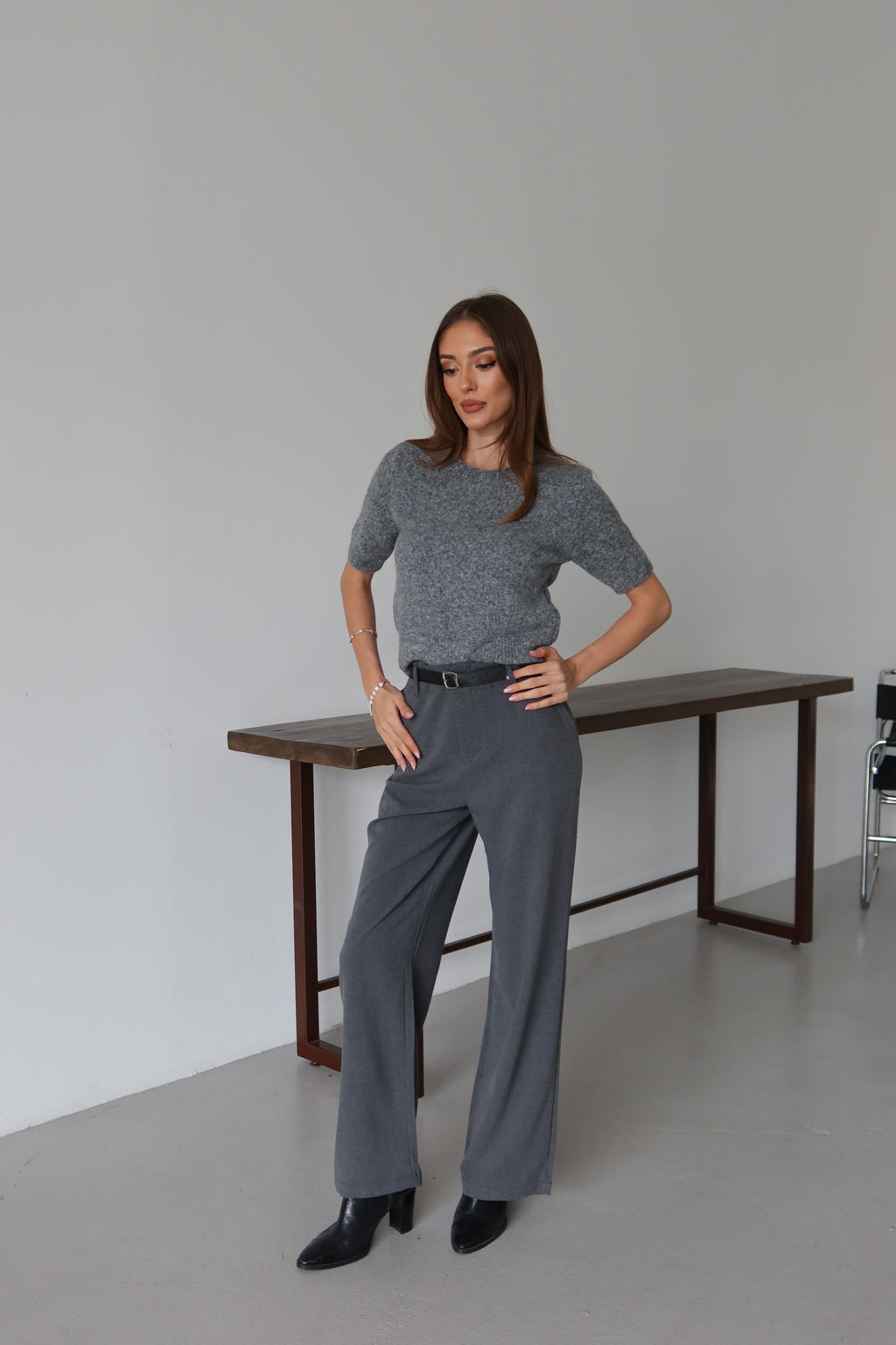Aec Prive Women's Short Sleeve Plush Sweater