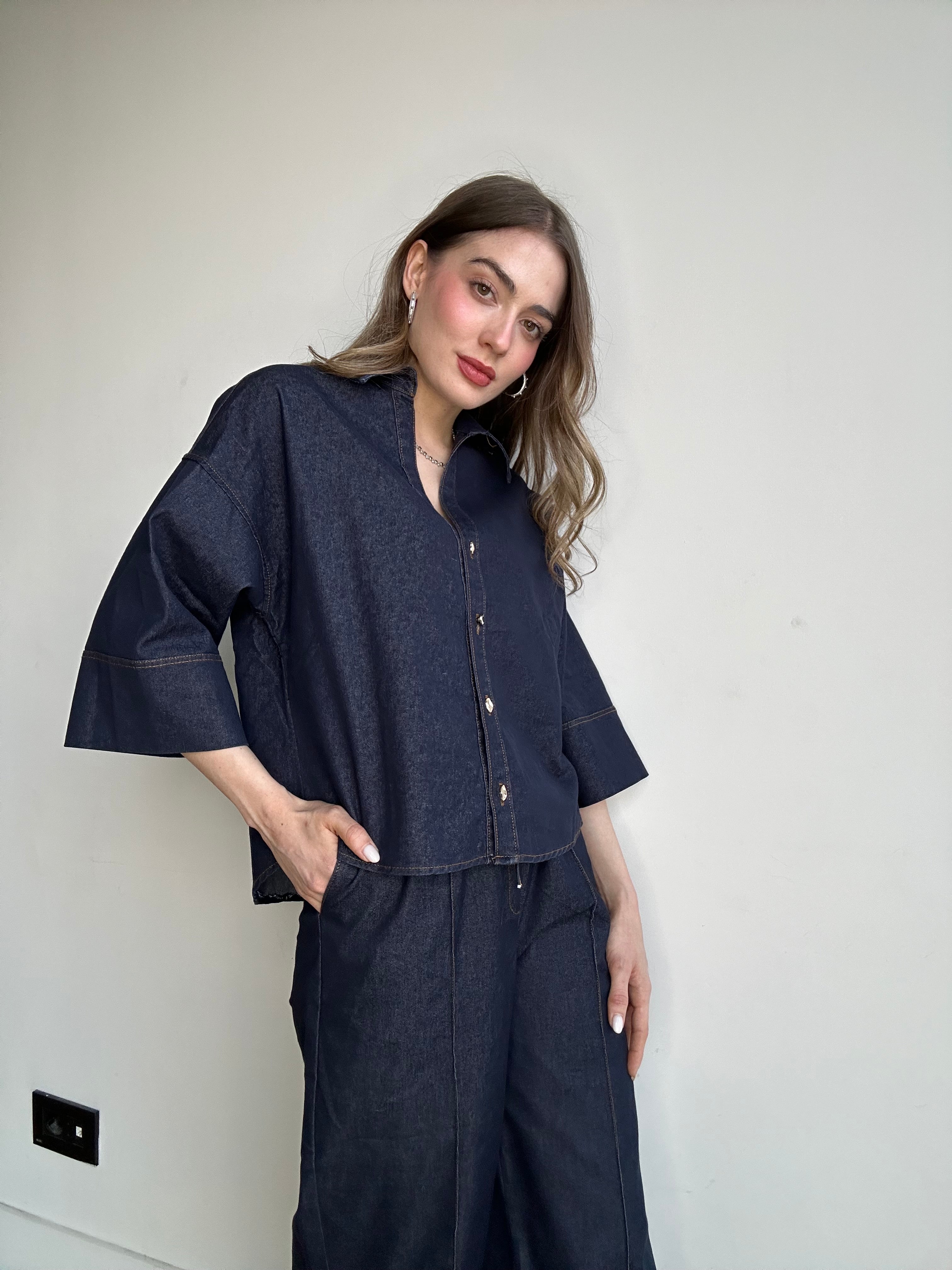 Aec Prive Women's Denim Shirt Pants Set