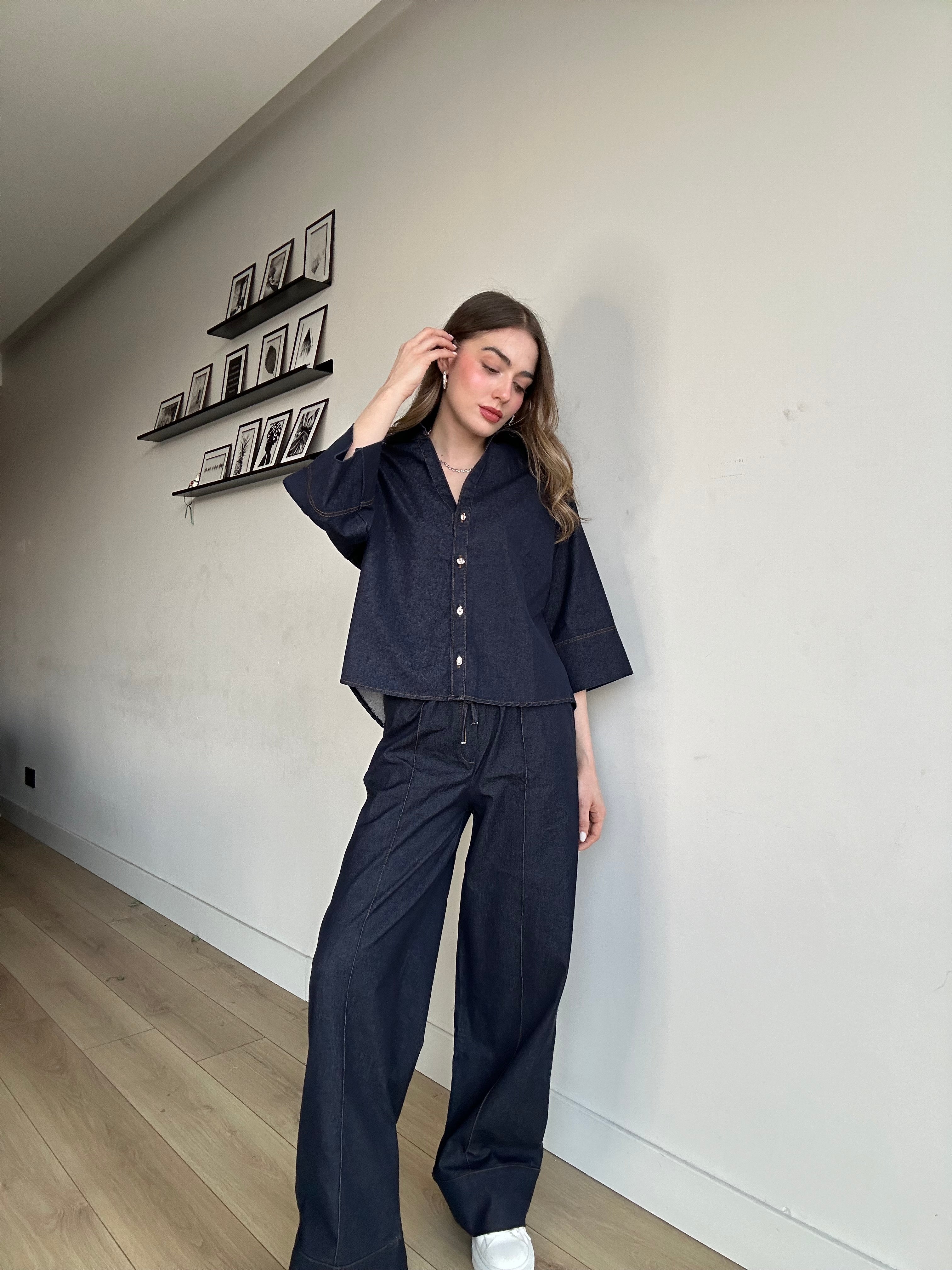 Aec Prive Women's Denim Shirt Pants Set