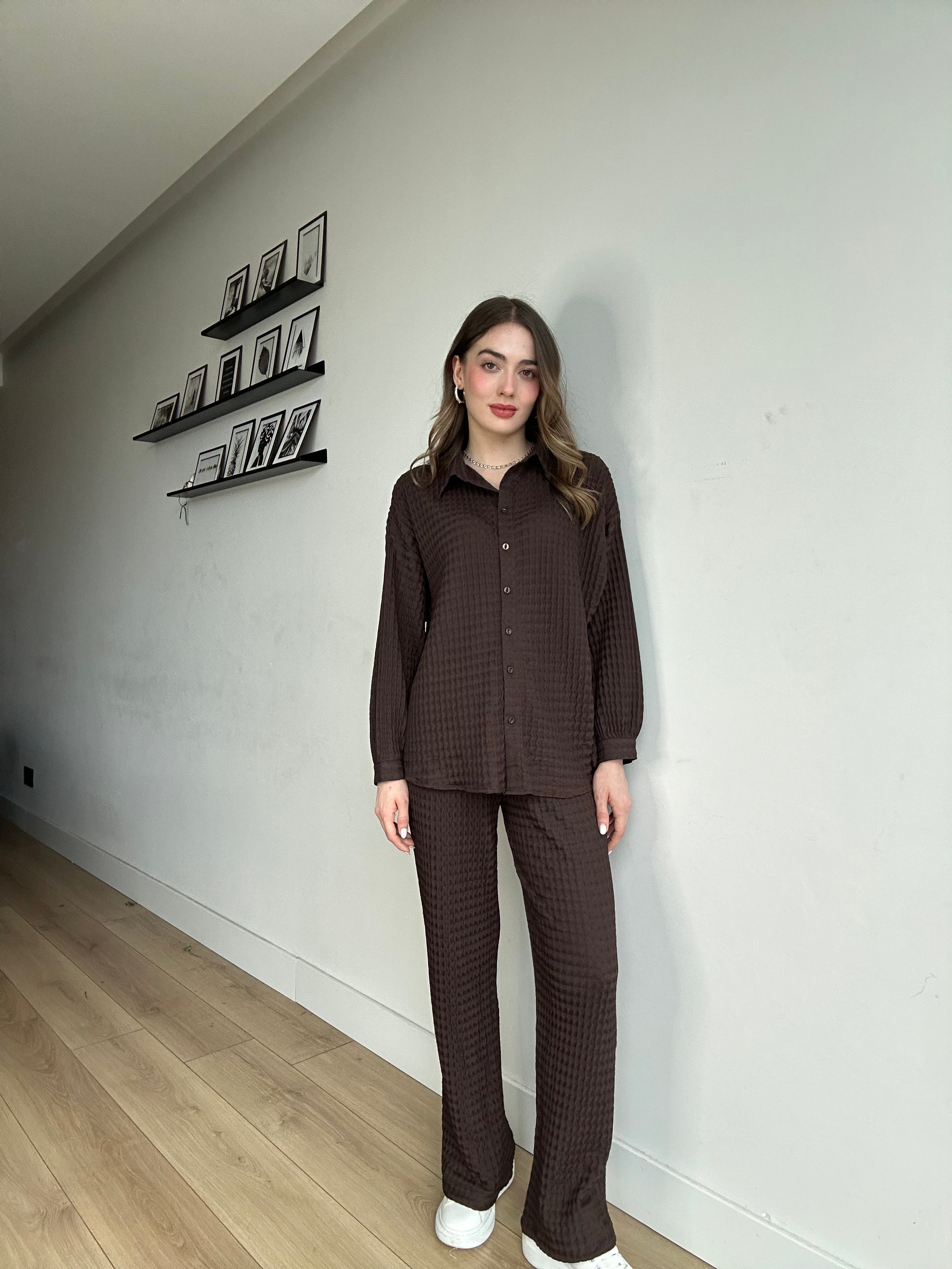 Aec Prive Women's New Season Shirt and Pants Set