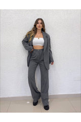 Aec Prive kadın blazer ceket pantolon takım ile modern ve şık bir görünüm sunan kadın modeli