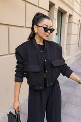 Aec Prive kadın kaşe bomber ceket, modern kesim ve şık detaylarla günlük stil için ideal.