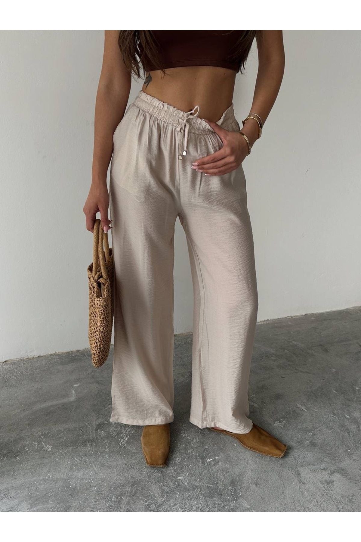 Aec Prive kadın pamuklu palazzo pantolon, rahat kesim ve şık tasarıma sahip doğal renk tonunda