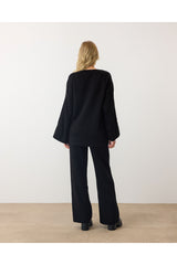 Siyah Aec Prive kadın triko ikili takım, modern kesim ve rahat bir görünüm sunuyor