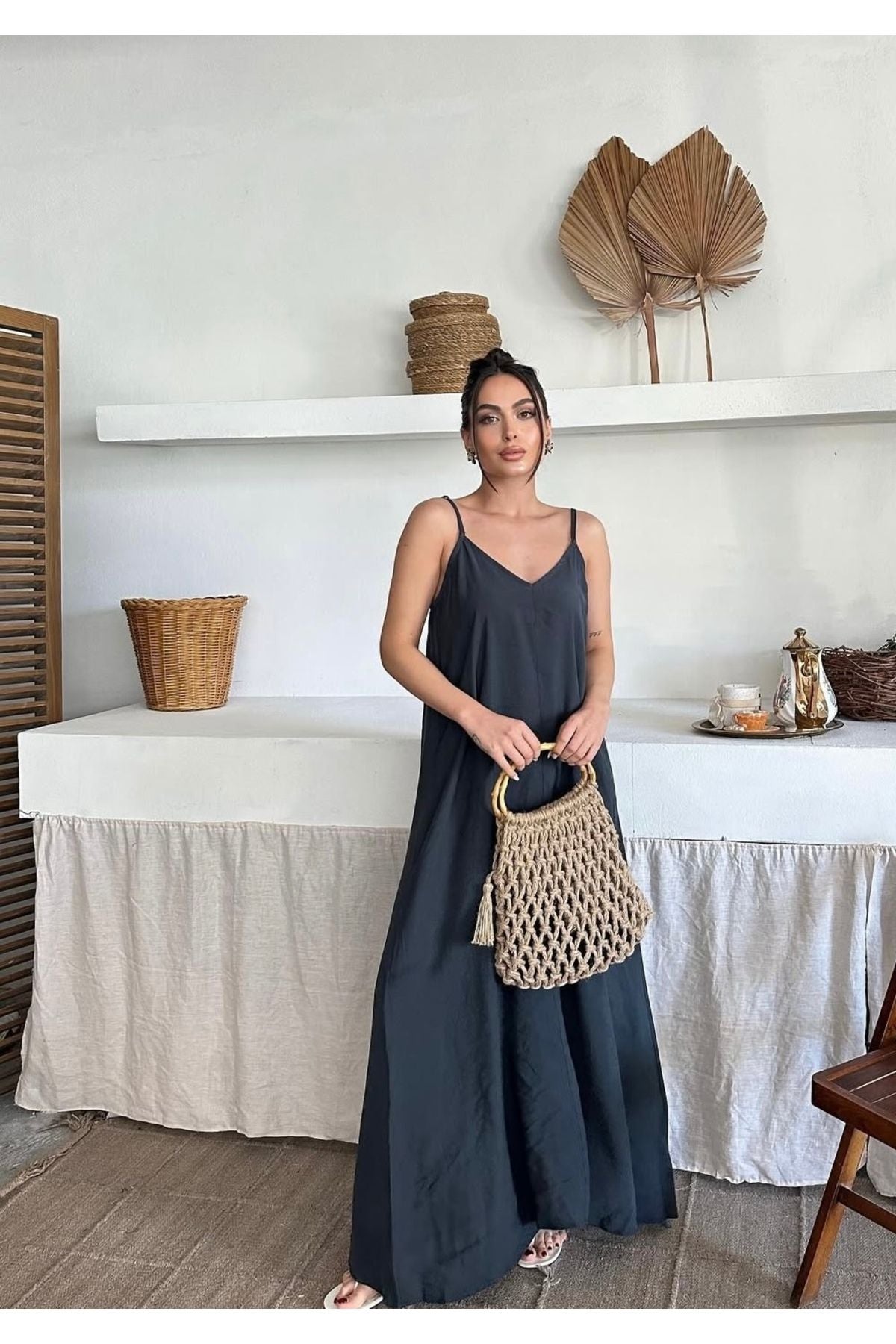 Aec Prive yazlık uzun kadın elbise, zarif bir tasarımla yaz günleri için ideal